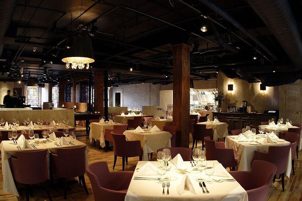 The Ivy At Verity Toronto Bagian luar foto