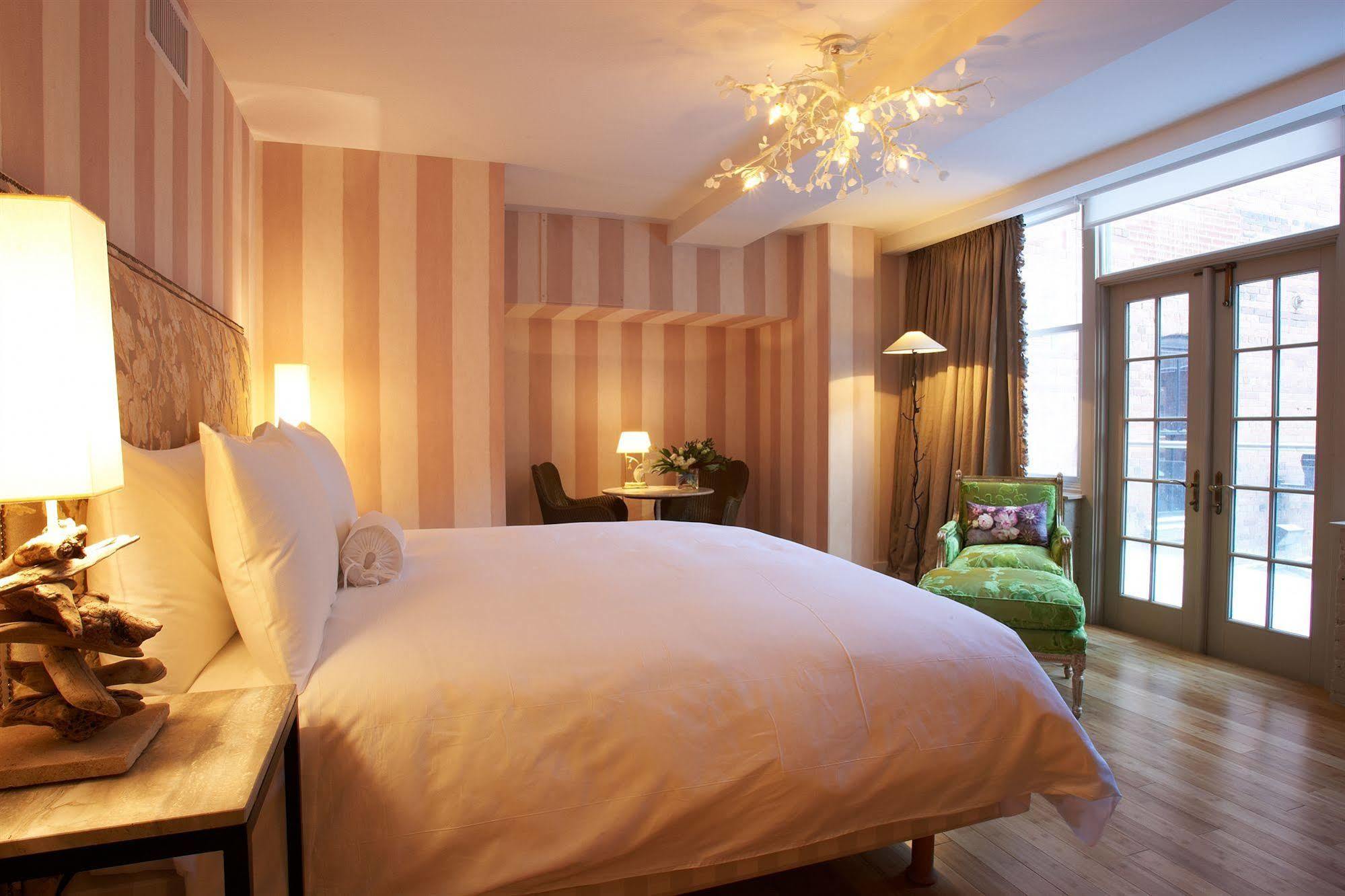 The Ivy At Verity Toronto Bagian luar foto